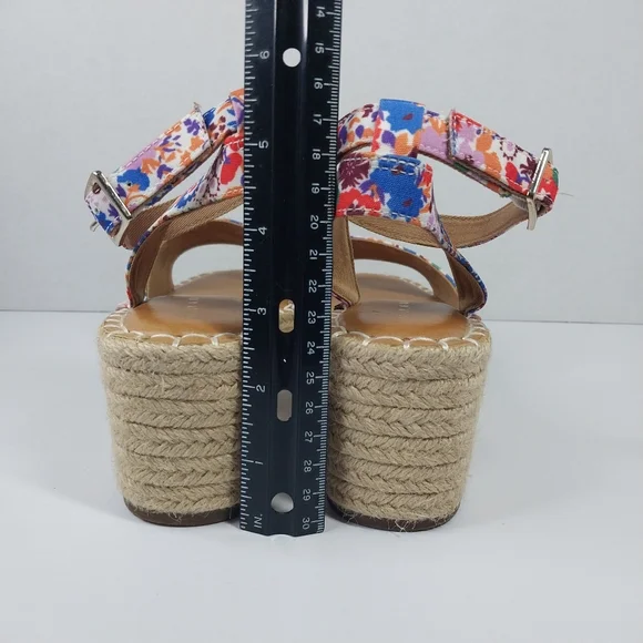 Kelly & Kate Women's size 9 M Espadrille Platform Flower Ankle Strap Sandals - Picture 5 of 13